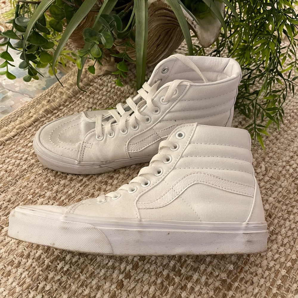 All white high top vans size women’s 81/2